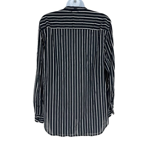 Lauren Ralph Lauren Unique Buttons Roll Tab Sleeve Button Down Blouse Size M - Picture 5 of 11